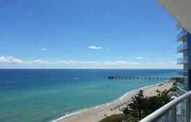 Меблированная квартира с видом на океан в резиденции на первой линии от пляжа, Санни Айлс Бич, США за $970 000
