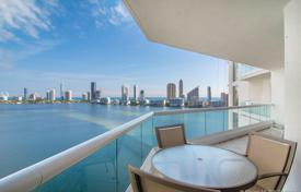Стильные меблированные апартаменты на первой линии от океана в Авентуре, Флорида, США за $1 929 000