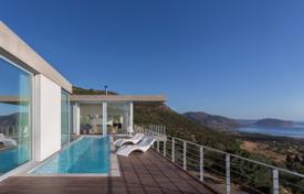 Стильная вилла с бассейном, оливковой рощей и панорамным видом на море в Лаконии, Пелопоннес, Греция за 1 295 000 €