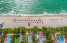 Меблированный пентхаус в классическом стиле у песчаного пляжа, Санни-Айлс-Бич, Флорида, США за 5 546 000 €