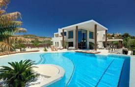 Новая вилла известного архитектора с бассейном, панорамным видом на море и горы, Бенаавис, Испания за 14 700 € в неделю