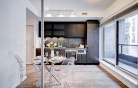 Квартира на Батерст-стрит, Торонто, Онтарио,  Канада за C$644 000