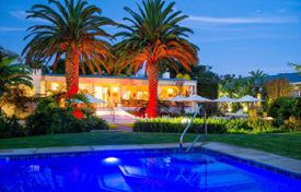 Красивая вилла с бассейном, садом и зонами отдыха рядом с полями для гольфа, Кейптаун, ЮАР за $1 656 000