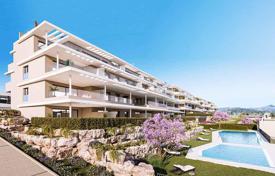 Апартаменты с собственным садом и видом на море в живописном районе, Эстепона, Испания за 368 000 €