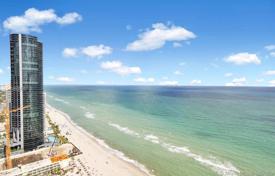 Комфортабельные апартаменты с видом на океан в резиденции на первой линии от пляжа, Санни Айлс Бич, Флорида, США за $795 000