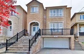 Дом в городе на Скарлетт-роуд, Торонто, Онтарио,  Канада за C$1 480 000