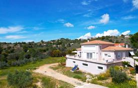 Двухэтажная вилла с большим участком недалеко от пляжа в Портохелионе, Пелопоннес, Греция за 859 000 €