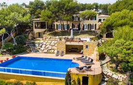 Роскошная вилла с частным садом, бассейном, гаражом, террасой и видом на залив, Таррагона, Испания за 5 500 € в неделю