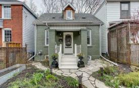 Дом в городе в Олд Торонто, Торонто, Онтарио,  Канада за C$1 339 000