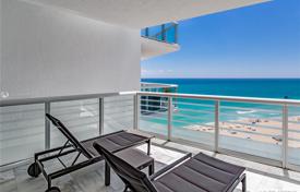 Отремонтированная меблированная квартира на берегу океана в Майами-Бич, Флорида, США за 2 814 000 €