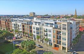 Апартаменты с большим балконом и видом на порт, рядом с парком на набережной, Чарлстон, США за $1 200 000