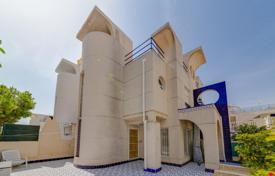 Стильная двухэтажная вилла в Торревьехе, Аликанте, Испания за 150 000 €
