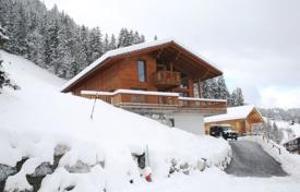 Квартира в Цвайзиммен, округ Берн, Швейцария за $3 900 в неделю