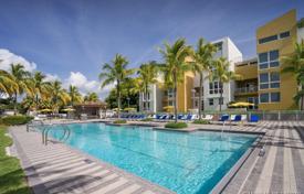 Комфортабельная квартира с видом на океан в резиденции на первой линии от пляжа, Майами-Бич, Флорида, США за $1 690 000