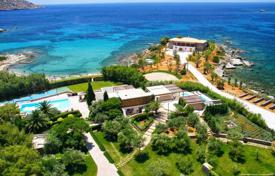 Первоклассная вилла с собственным песчаным пляжем в Анависсосе, Аттика, Греция за 21 000 € в неделю