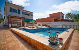 Двухэтажная вилла с личным бассейном в Эль-Торо, Майорка, Испания за 795 000 €