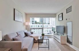Квартира в Янг-стрит, Торонто, Онтарио,  Канада за C$697 000