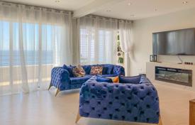 Стильная квартира на первой линии от пляжа в Кальпе, Аликанте, Испания за 460 000 €