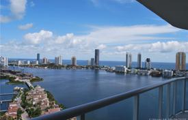 Просторные апартаменты с видом на океан в резиденции на первой линии от пляжа, Авентура, Флорида, США за $1 100 000