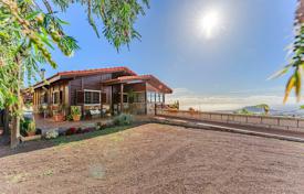 Просторный дом с бассейном, садом, гаражом и панорамными видами в Арафо, Тенерифе, Испания за 440 000 €