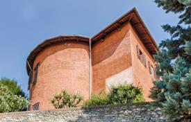 Замок в Кунео, Италия за 2 100 000 €