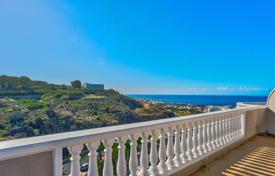Новый пентхаус с террасой на крыше и красивым видом в Акантиладо‑де-лос-Гигантесе, Тенерифе, Испания за 594 000 €