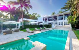 Тропическая вилла с бассейном, спа, гаражом, террасой, садом и видом на океан, Майами-Бич, США за $12 950 000