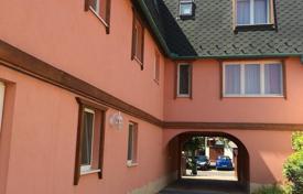 Дом в городе в Хайдусобосло, Хайду-Бихар, Венгрия за 996 000 €