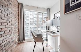 Квартира в Эспланаде, Олд Торонто, Торонто,  Онтарио,   Канада за C$752 000