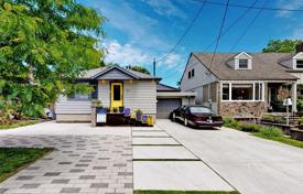 Дом в городе в Скарборо, Торонто, Онтарио,  Канада за C$1 179 000