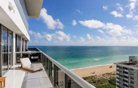 Двухуровневый солнечный пентхаус на песчаном пляже в Майами-Бич, Флорида, США за 1 478 000 €