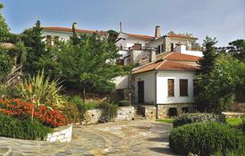 Вилла с большим участком и гостевыми домами, полуостров Пелион, Греция за 1 500 000 €