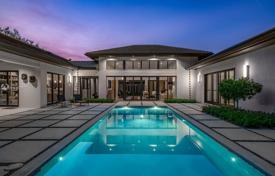 Просторная вилла с задним двором, бассейном, зоной отдыха, террасой и гаражом, Майами, США за 2 285 000 €