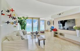 Элитные апартаменты с видом на океан в резиденции на первой линии от пляжа, Санни Айлс Бич, Флорида, США за $1 750 000
