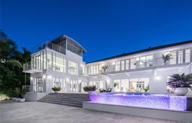 Современная вилла с задним двором, бассейном, зоной отдыха, террасами и гаражом, Майами-Бич, США за $16 900 000