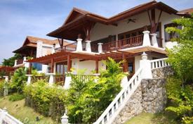 Замечательная и очень красивая двухэтажная вилла, расположенная в современном респектабельном поселке в северной части пляжа Патонг за $6 300 в неделю