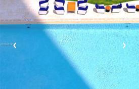 Новые апартаменты с частным лифтом, террасой и видом на океан в жилом комплексе с бассейном и спа, Санни Айлс Бич, США за 3 050 000 €