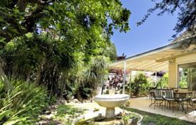 Современный коттедж с террасой и ухоженным садом, Нетания, Израиль за $1 670 000