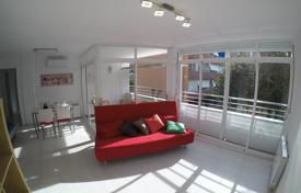 Отремонтированные меблированные апартаменты в 100 метрах от пляжа, в центре Льорет‑де-Мар, Испания за 273 000 €