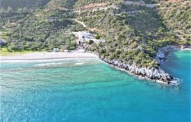 Двухэтажная вилла на первой линии от пляжа в Тиросе, Пелопоннес, Греция за 1 500 000 €