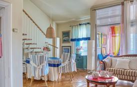 Двухуровневые апартаменты с гаражом в 340 метрах от моря, Будва, Черногория за 240 000 €