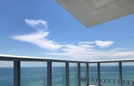 Просторная квартира с видом на океан в резиденции на первой линии от пляжа, Санни Айлс Бич, Флорида, США за $1 239 000