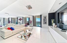 Стильная квартира с видом на океан в резиденции на первой линии от пляжа, Санни Айлс Бич, Флорида, США за $1 750 000