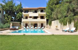 Трехэтажная вилла с бассейном в 400 м от пляжа, Краниди, Пелопоннес, Греция за 1 500 000 €