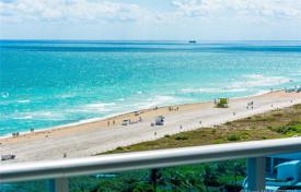 Отремонтированная трехспальная квартира на берегу океана в Майами-Бич, Флорида, США за 4 594 000 €
