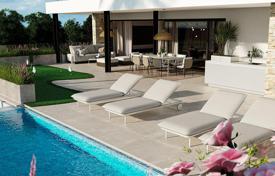 Четырехкомнатные апартаменты с собственным бассейном, Даэса де Кампоамор, Испания за 825 000 €