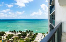 Стильные апартаменты с видом на океан в резиденции на первой линии от пляжа, Холливуд, Флорида, США за $820 000