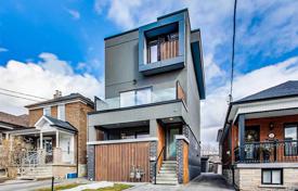 Дом в городе на Гленхолм-авеню, Йорк, Торонто,  Онтарио,   Канада за C$1 844 000