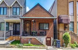 Дом в городе в Олд Торонто, Торонто, Онтарио,  Канада за C$1 512 000