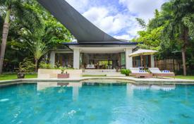 Светлая и просторная вилла с бассейном в районе Керобокан, Бали, Индонезия за $3 850 в неделю